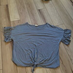 Ruffled sleeve shirt